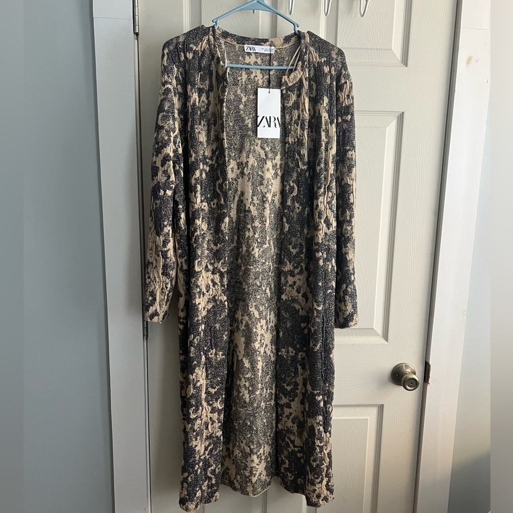 Zara Long Open Front Printed Coatigan in Beige and Navy